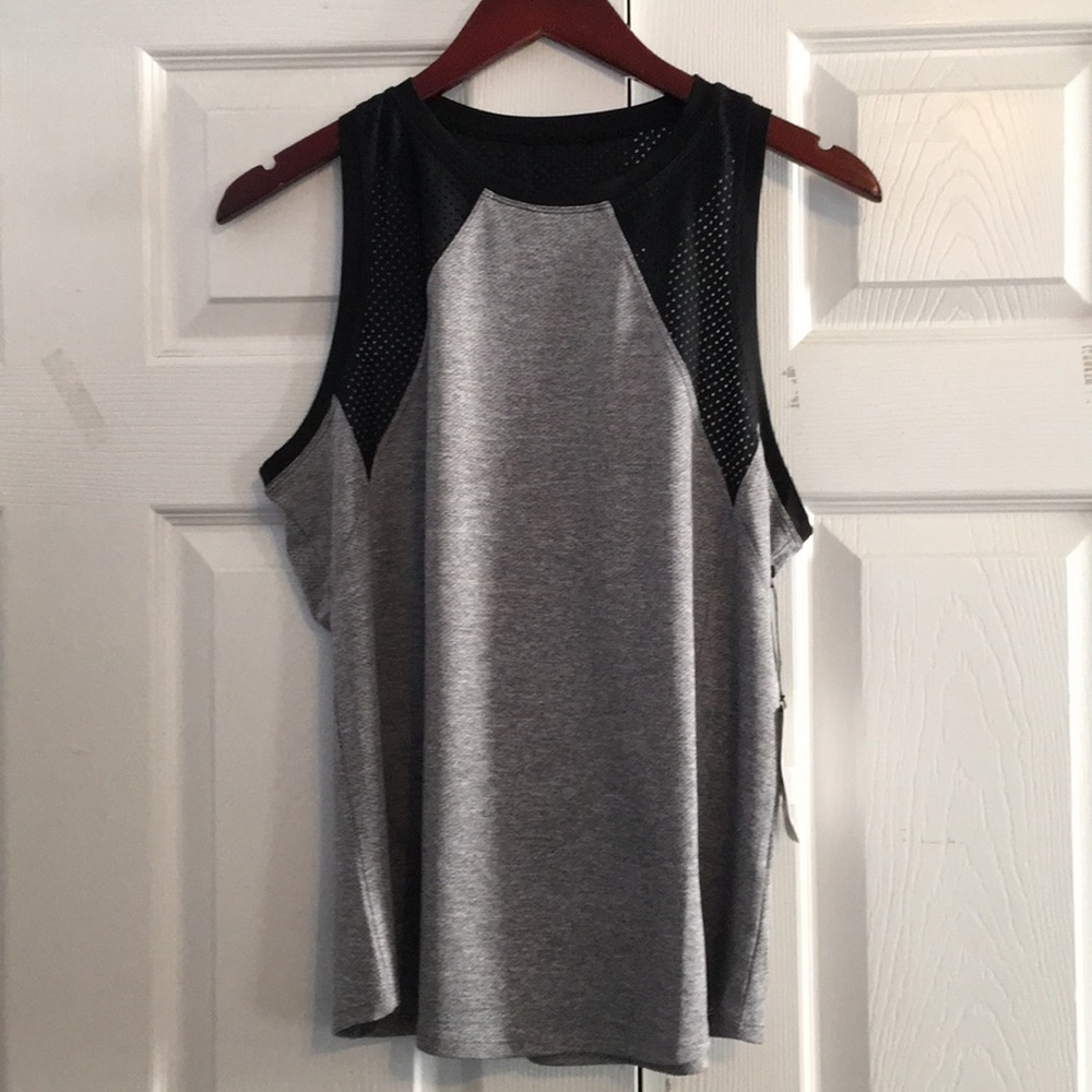 Tail Women’s Golf Shirt, Racerback, XL, NWT